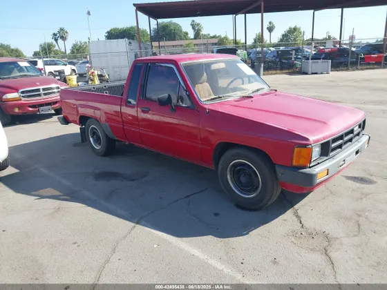 1985 Toyota Pickup & Landcruiser SR5