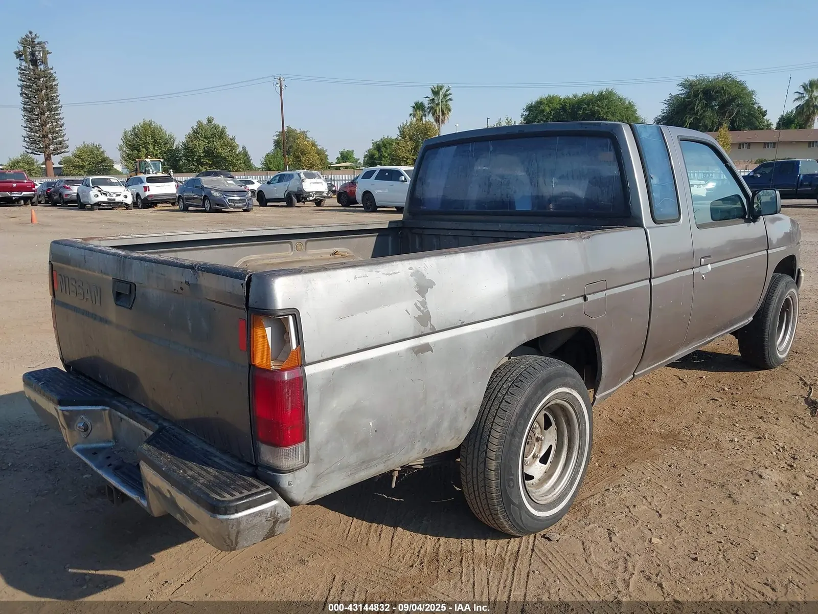 1989 Nissan Hardbody King Cab 2WD KING CAB