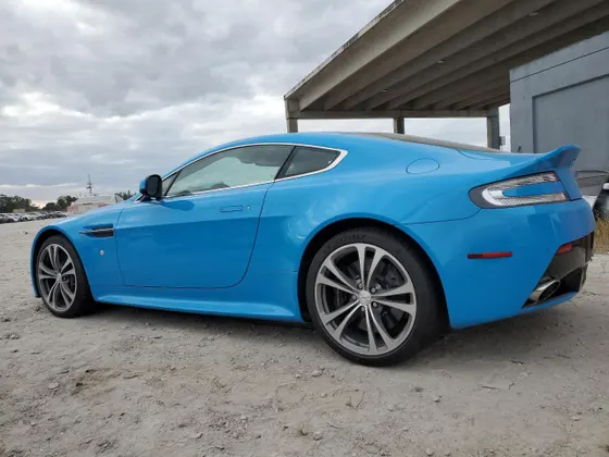 2011 Aston Martin V12 Vantage Carbon Black