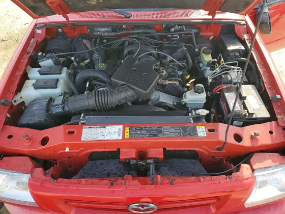 2002 Mazda B-Series 4WD Truck SE