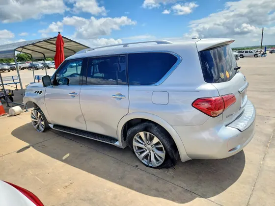 2017 INFINITI QX80
