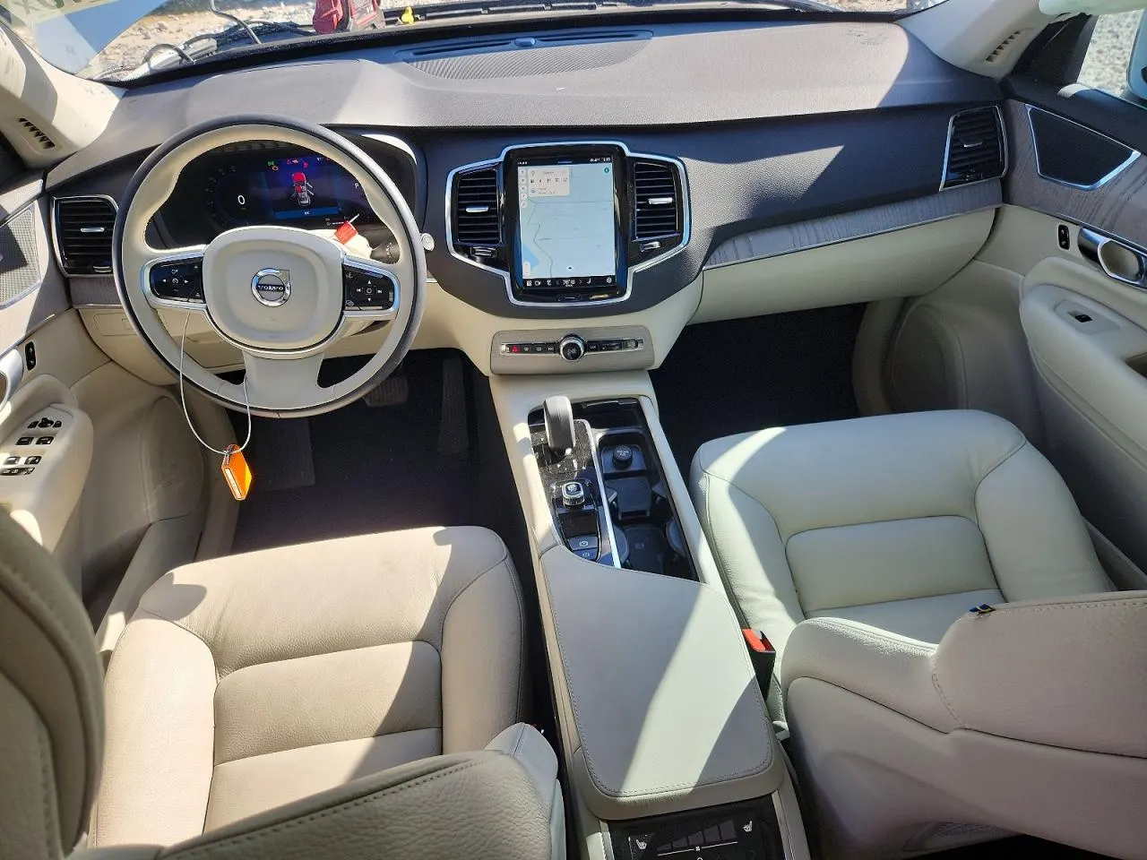 2025 Volvo XC90 Plug-In Hybrid Plus