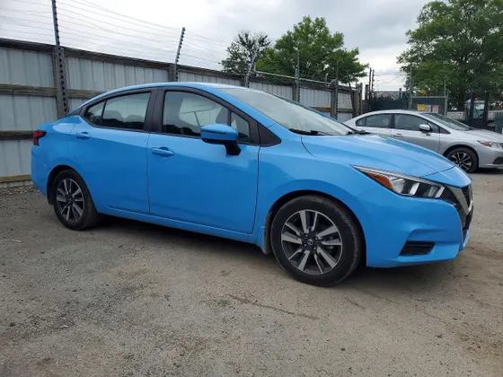 2021 Nissan Versa SV