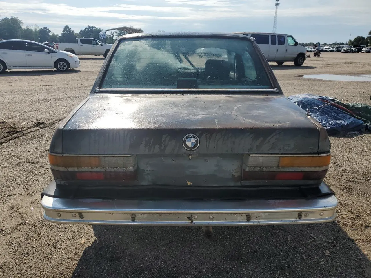 1986 BMW 528 - 533 - 633 - 733 528E