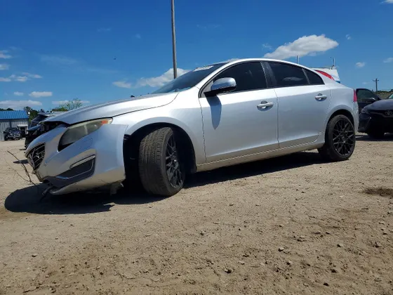 2017 Volvo S60 Inscription Platinum