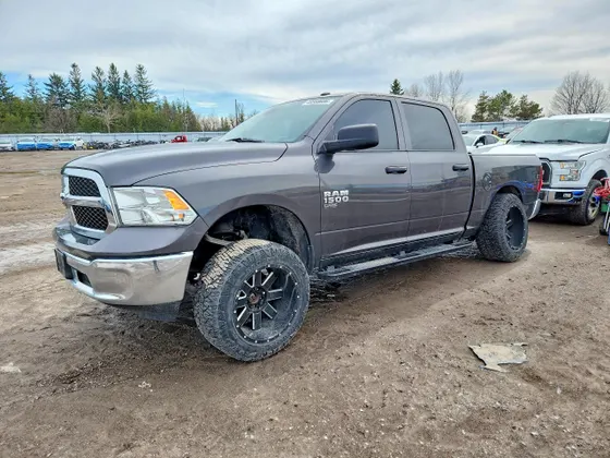 2023 Ram 1500 Classic SLT