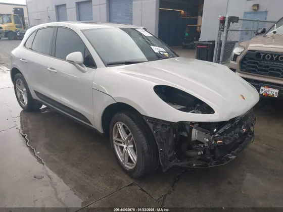 2026 Porsche Macan T