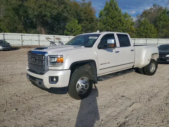 2018 GMC Sierra 3500HD Denali