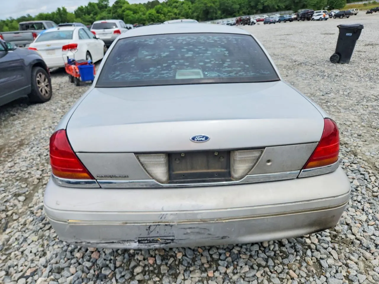 2001 Ford Crown Victoria