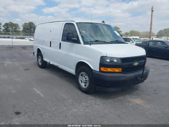 2021 Chevrolet CITY EXPRESS CARGO RWD 3500 REGULAR WHEELBASE WT