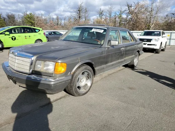 1983 Mercedes-Benz 380 SEL