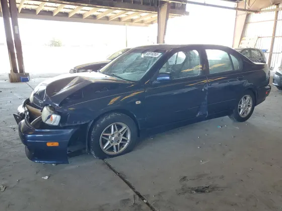 2002 INFINITI G20 Luxury