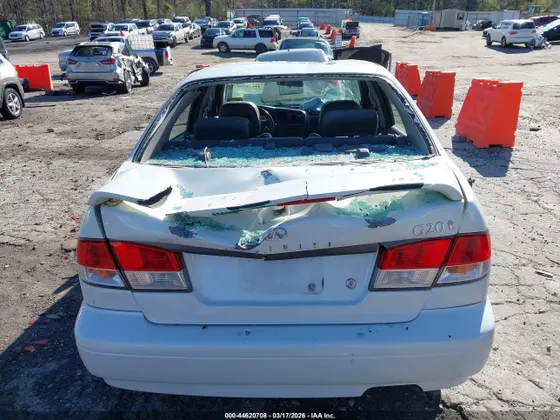 2002 INFINITI G20 Luxury
