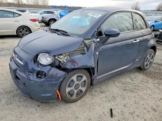 2018 FIAT 500e 500