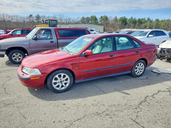 2002 Volvo S40