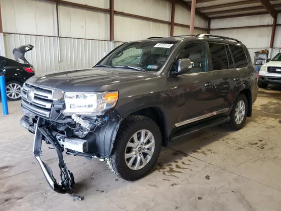 2020 Toyota Land Cruiser VX-R