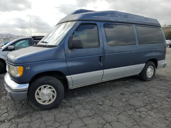 1998 Ford Econoline Wagon XL