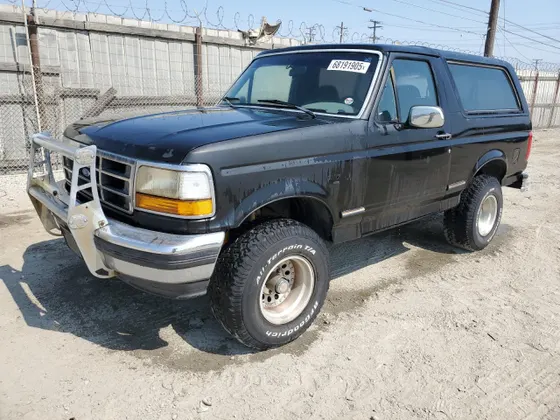 1993 Ford Bronco Custom