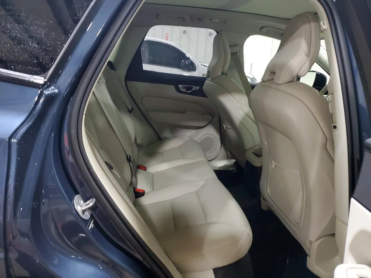 2025 Volvo XC60 Plug-In Hybrid Plus