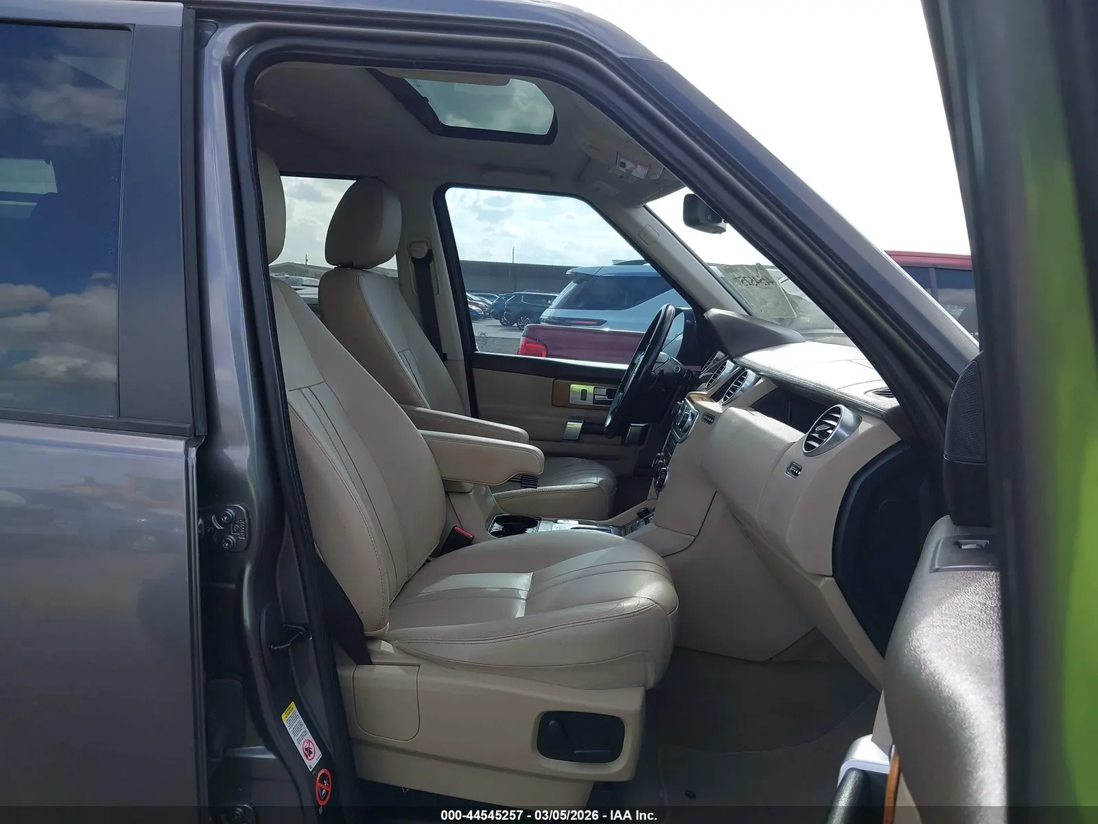 2016 Land Rover LR4