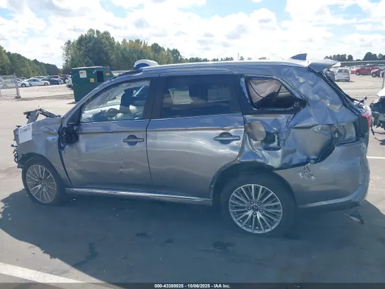 2022 Mitsubishi Outlander PHEV SEL