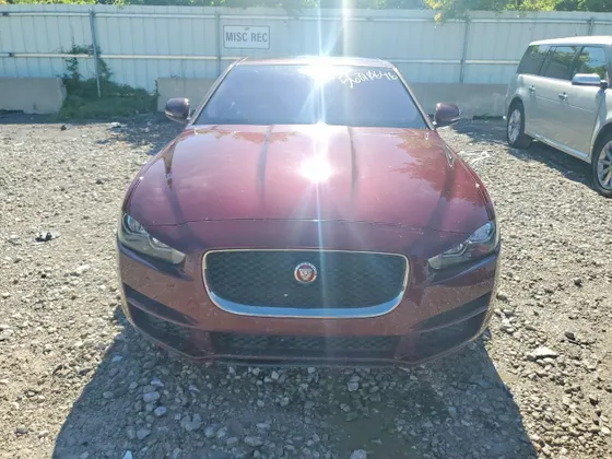 2017 Jaguar XE 25t