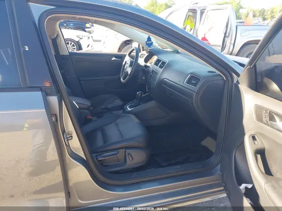 2014 Volkswagen Jetta Sedan SE
