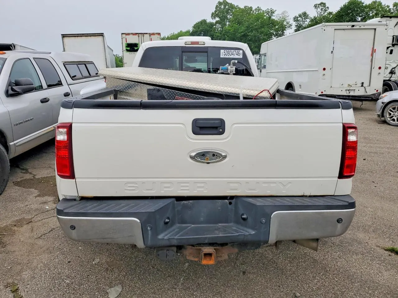 2014 Ford Super Duty F-350 DRW Platinum