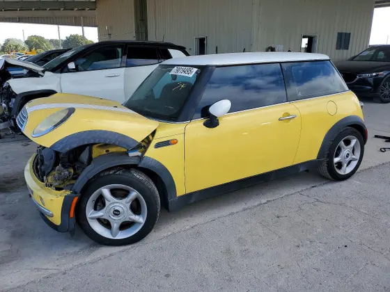 2004 MINI Cooper Hardtop COOPER