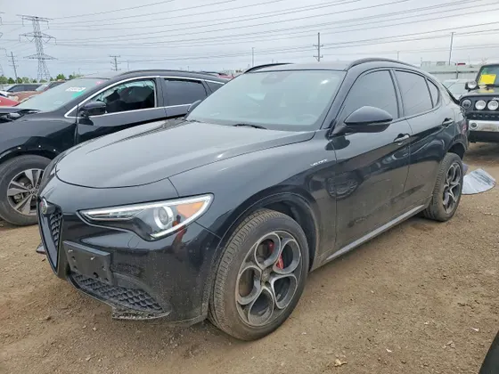 2022 Alfa Romeo Stelvio Ti
