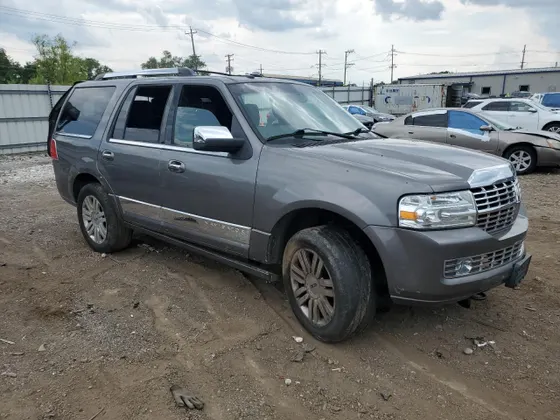 2012 Lincoln Navigator