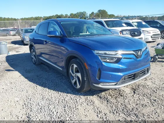 2024 VinFast VF 8 Eco