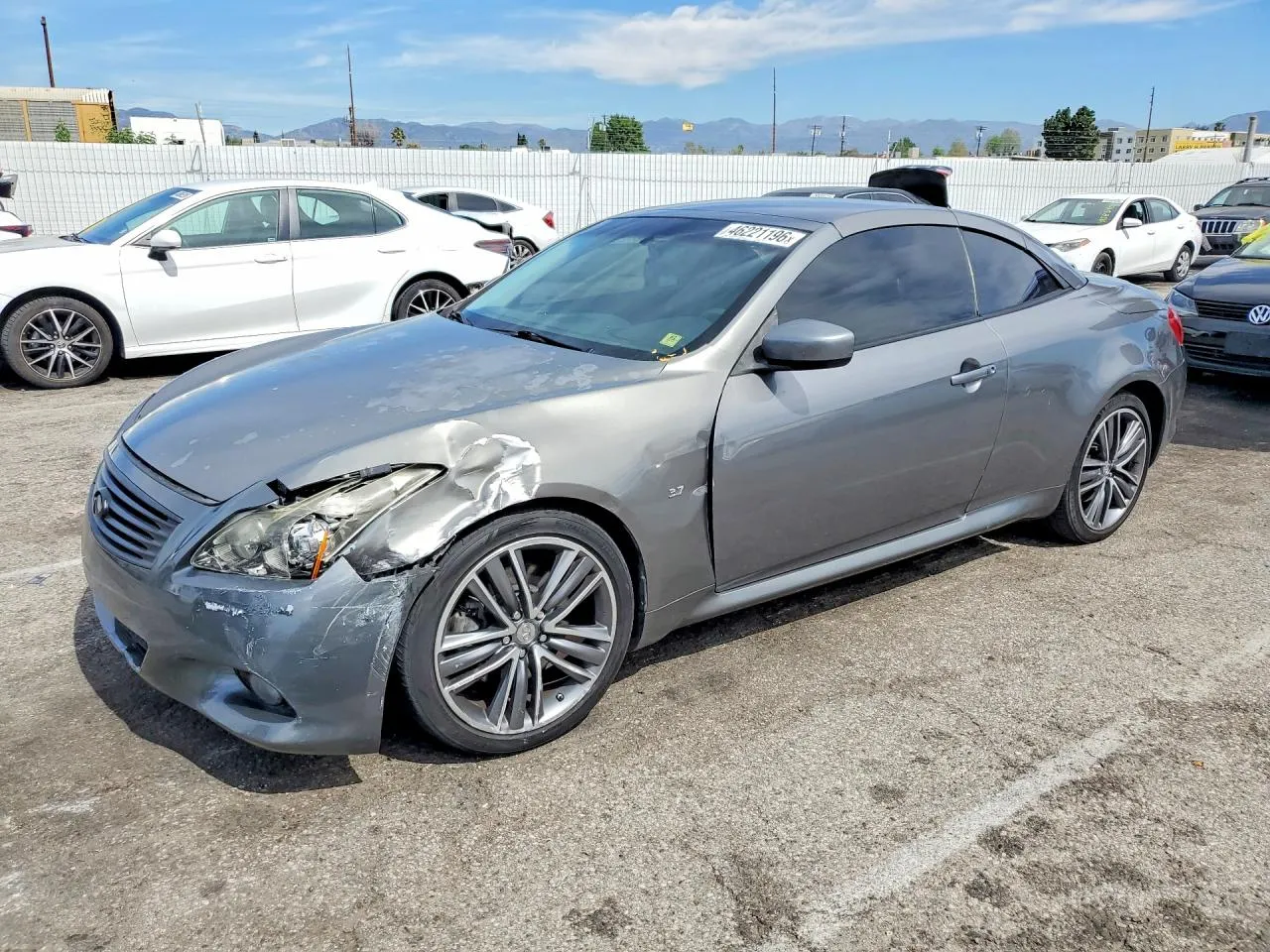 2015 INFINITI Q60 Convertible