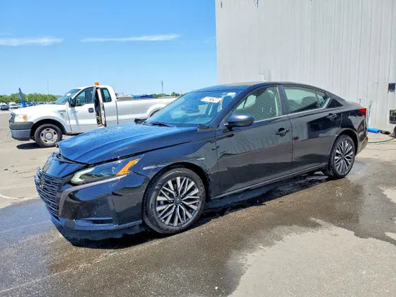2026 Nissan Altima SV