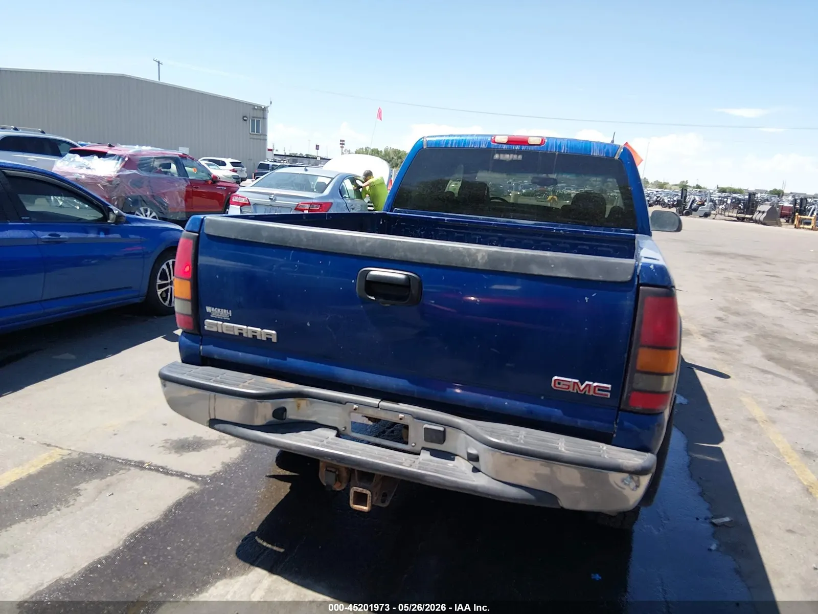 2004 GMC Sierra 2500 Crew Cab SLT