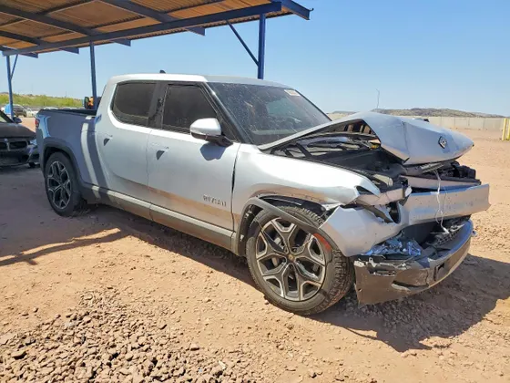 2024 Rivian R1T Adventure