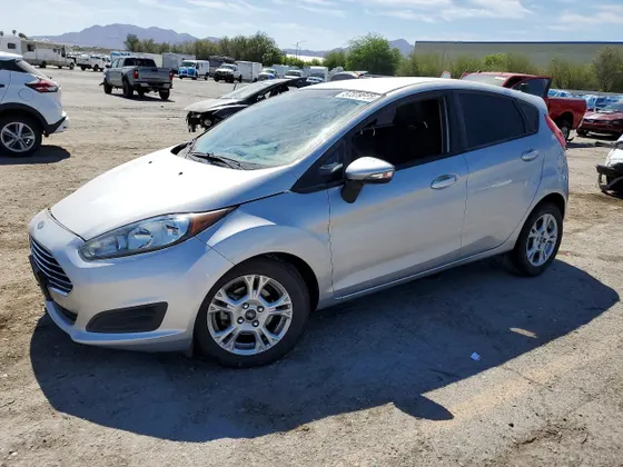 2016 Ford Fiesta SE