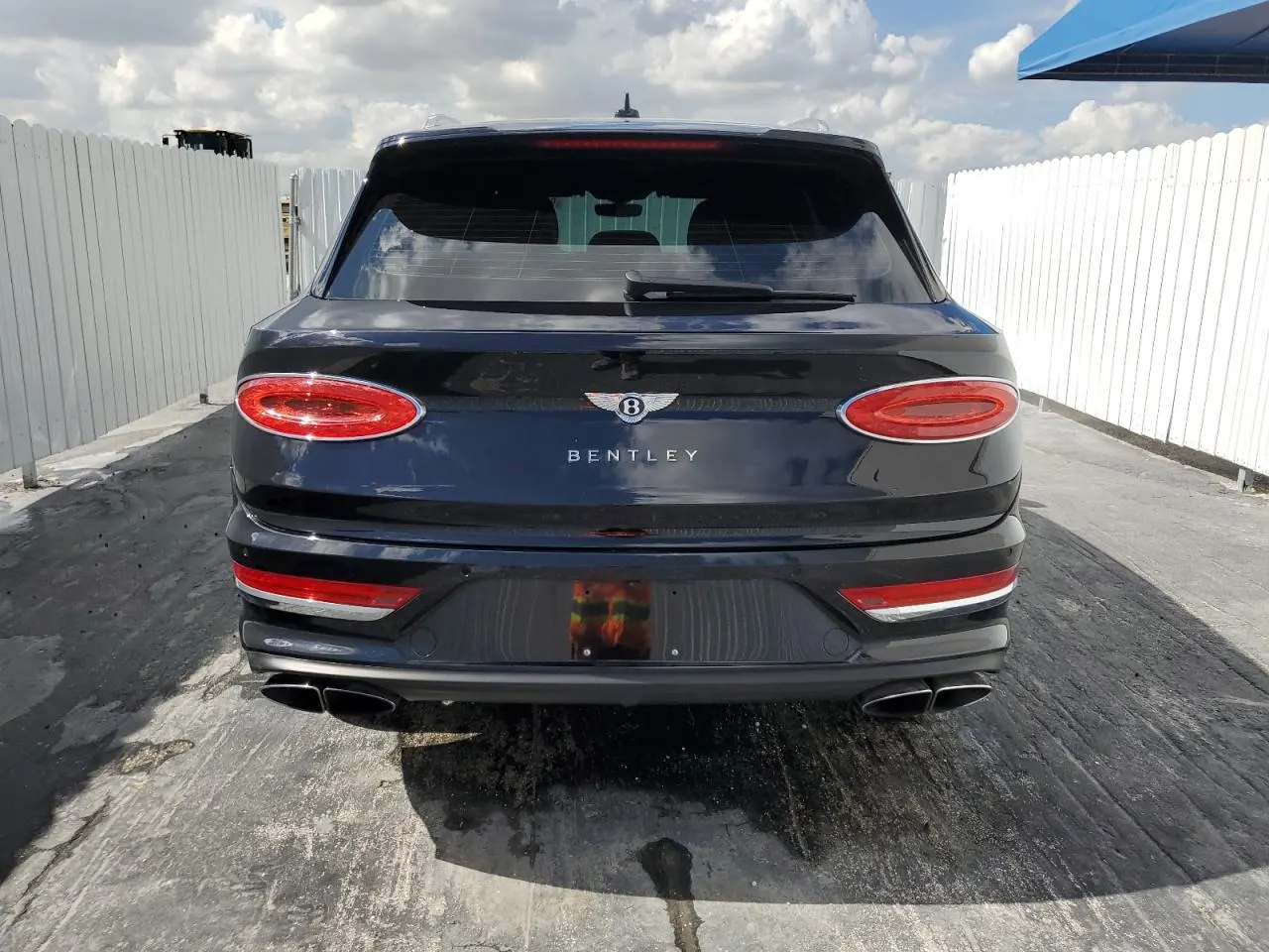 2023 Bentley Bentayga V8
