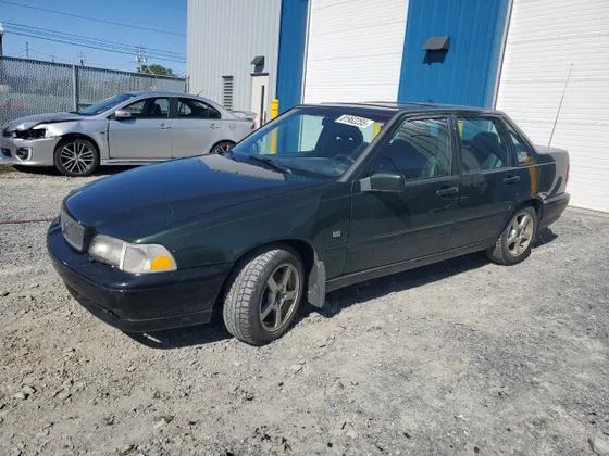 1999 Volvo S70
