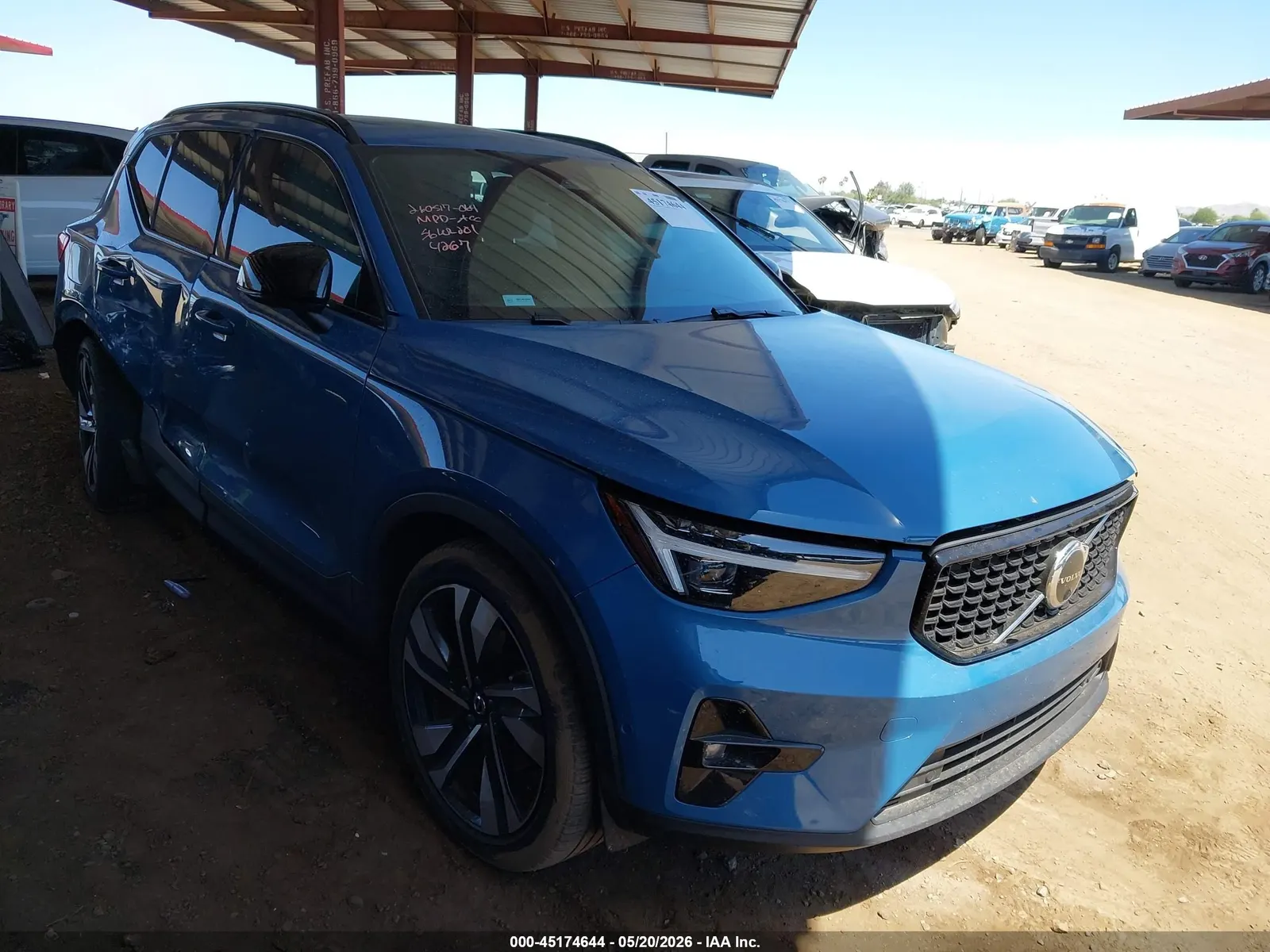 2023 Volvo XC40 Ultimate Dark Theme