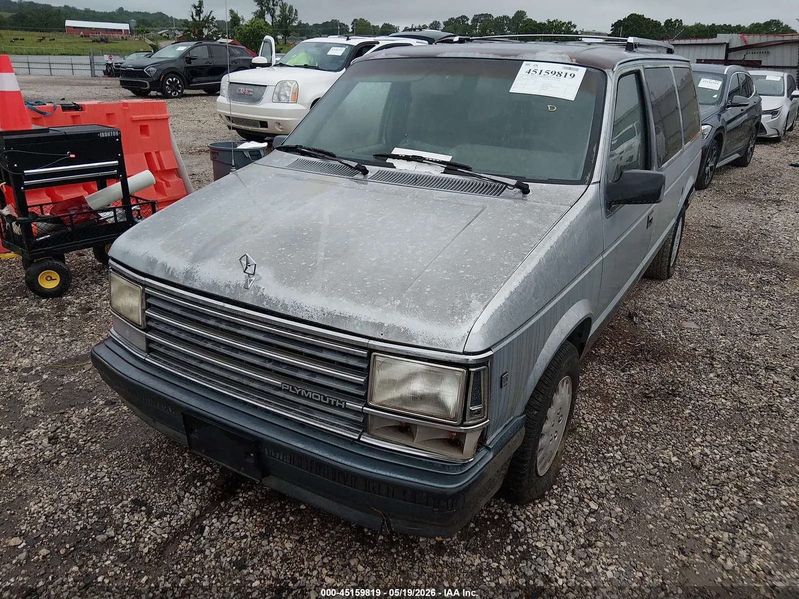 1990 Plymouth GRAND VOYAGER LE