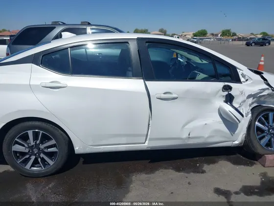 2021 Nissan Versa SV
