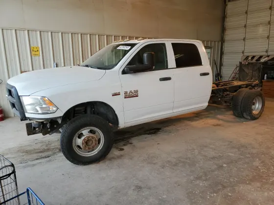 2018 Ram 3500 Chassis Cab Tradesman