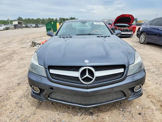 2011 Mercedes-Benz SL-Class SL 550