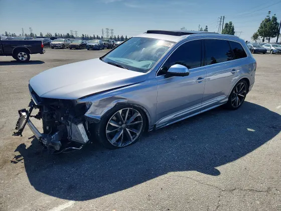 2020 Audi SQ7 Premium Plus