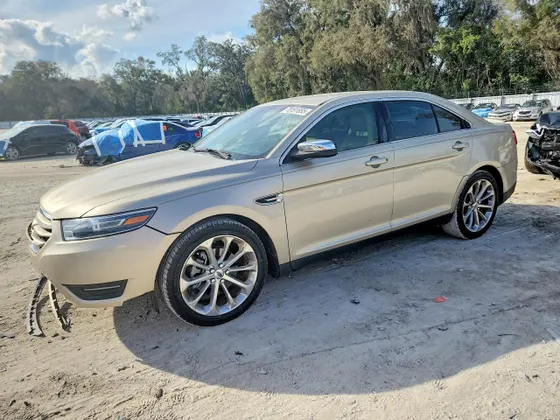 2018 Ford Taurus Limited