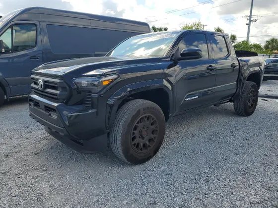 2025 Toyota Tacoma 2WD SR5