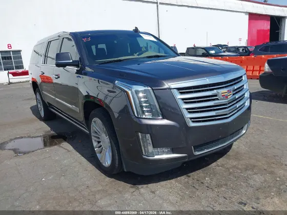 2018 Cadillac Escalade ESV Platinum