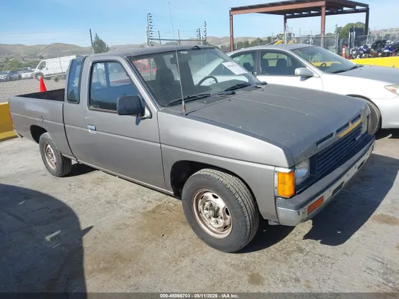 1986 Nissan D21 KING CAB