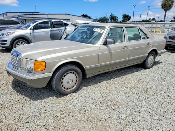 1989 Mercedes-Benz 420 Series 420SEL